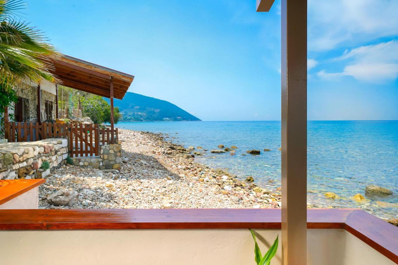 To Kyma - Seafront House Case de vacanță Skála Kallirákhis