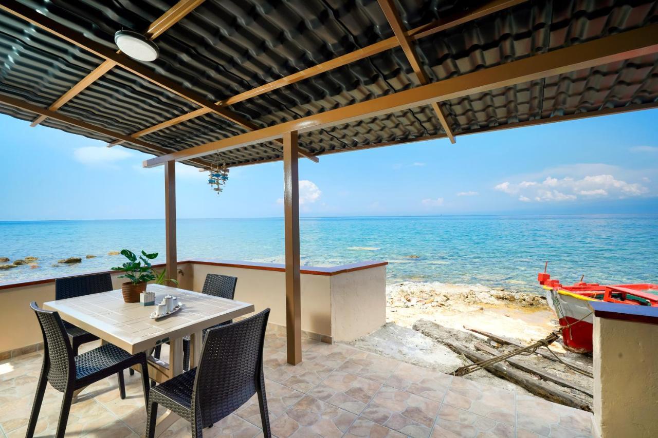 To Kyma - Seafront House