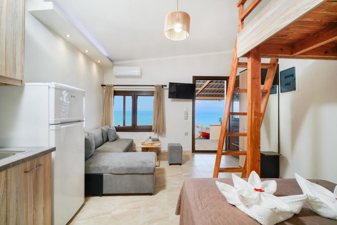 Case de vacanță To Kyma - Seafront House *